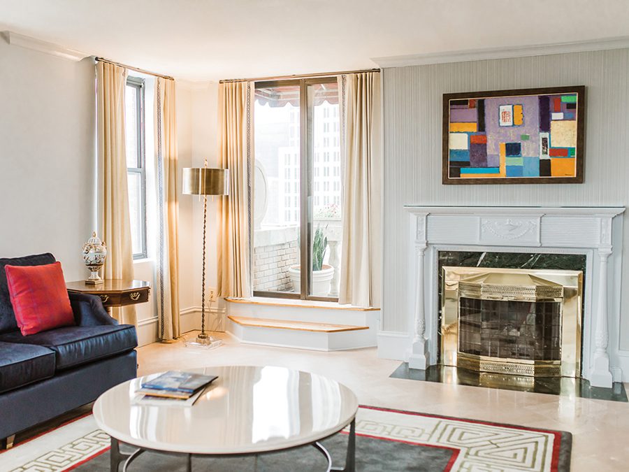 Dunhill hotel pentouse living room