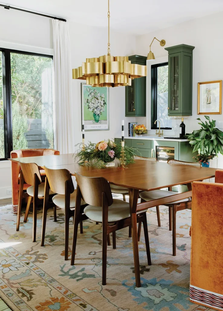 House of Drennan dining table and chandelier