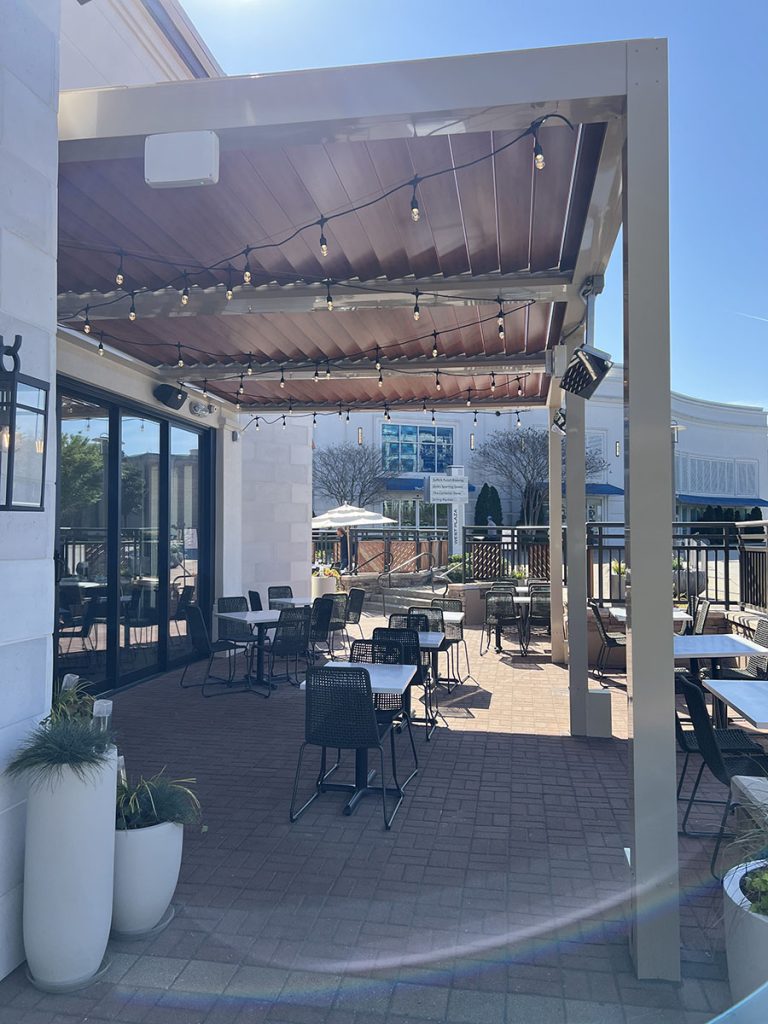 Tommy Bahama Marlin Bar