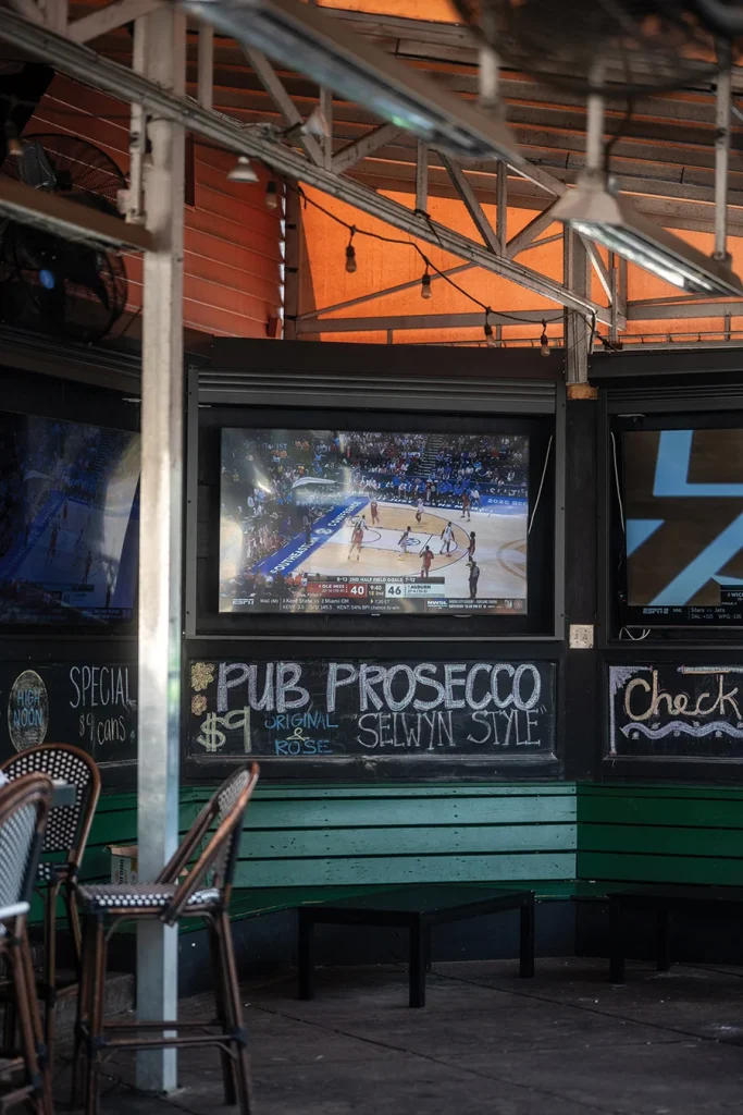 TV and signs at Selwyn Pub