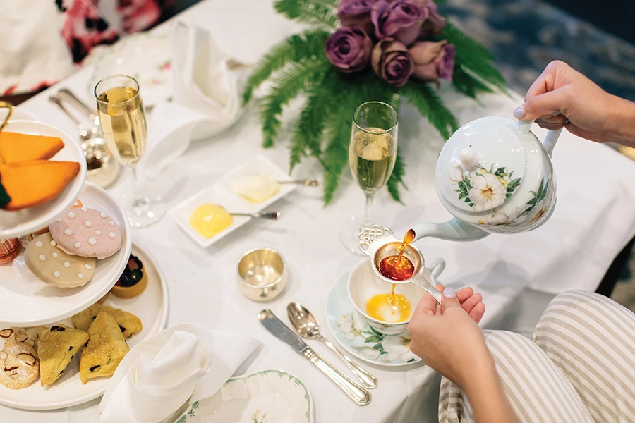 Hotel Ballantyne tea time