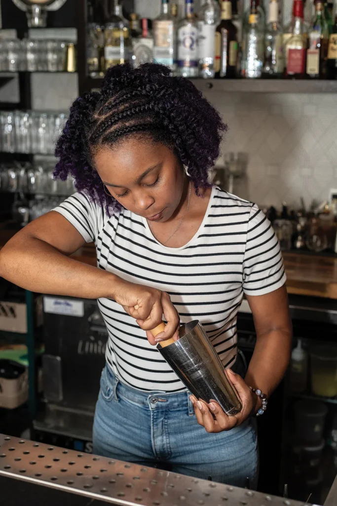 Sekani Akunyun making cosmo
