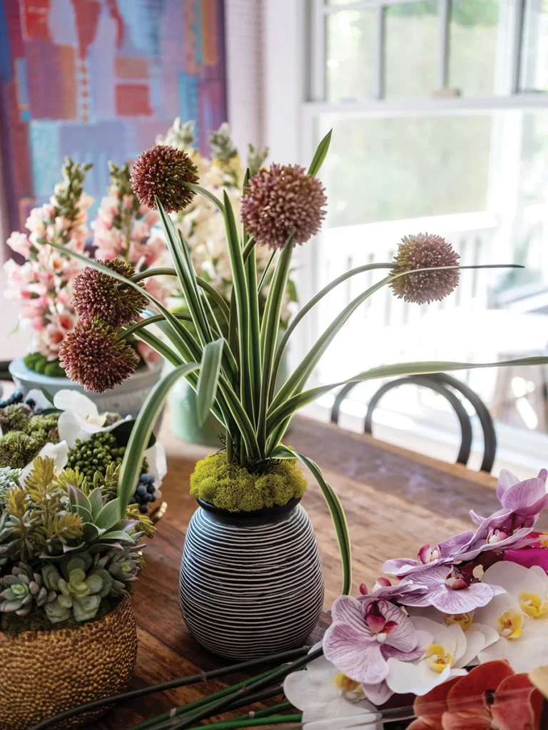 Vintage Charm Charlotte faux flowers