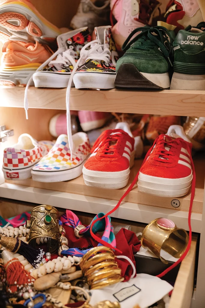 Shoe rack and jewelry